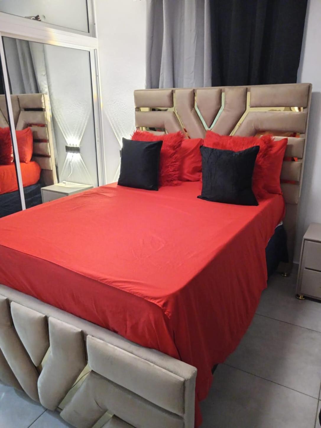 Apartamentos De 1 2 Y 3 Habitaciones Santiago De Los Caballeros Eksteriør billede